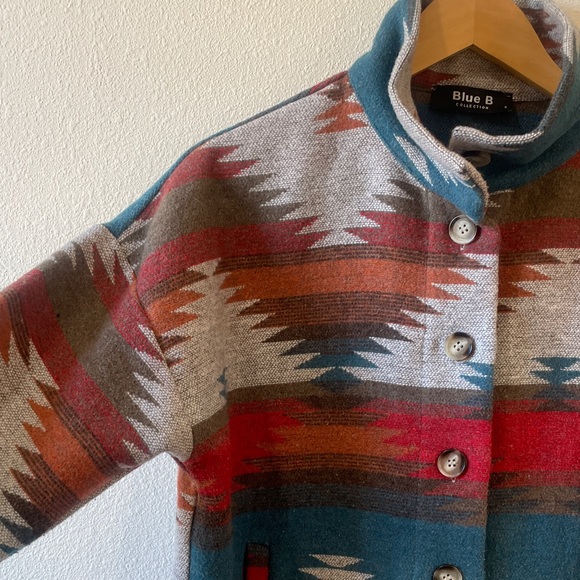 Western Patterned Button-Up Jacket - Picture 3 of 4